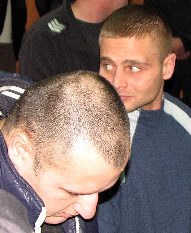 Щерката на Миню Стайков стиска палци за Жоро Главата в съда