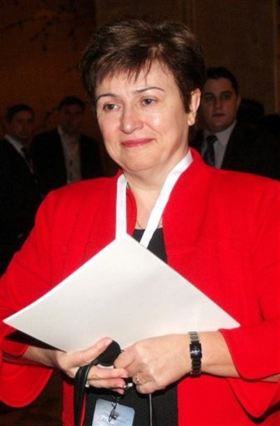 ЕП одобрява всички еврокомисари без Кристалина Георгиева
