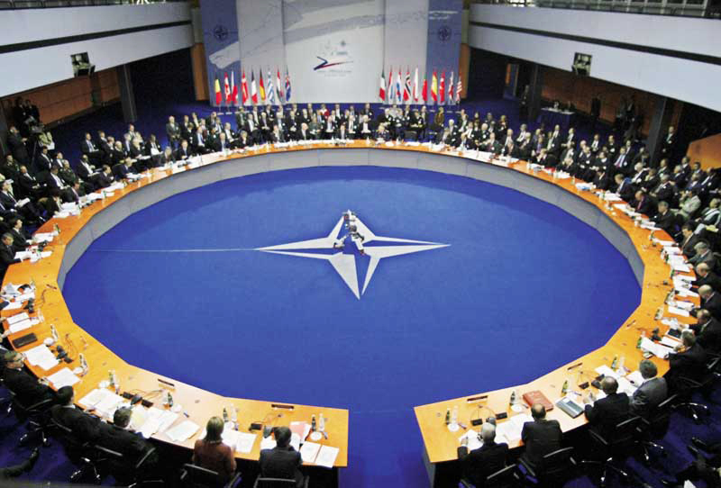 Експерти от НАТО на посещение в Москва