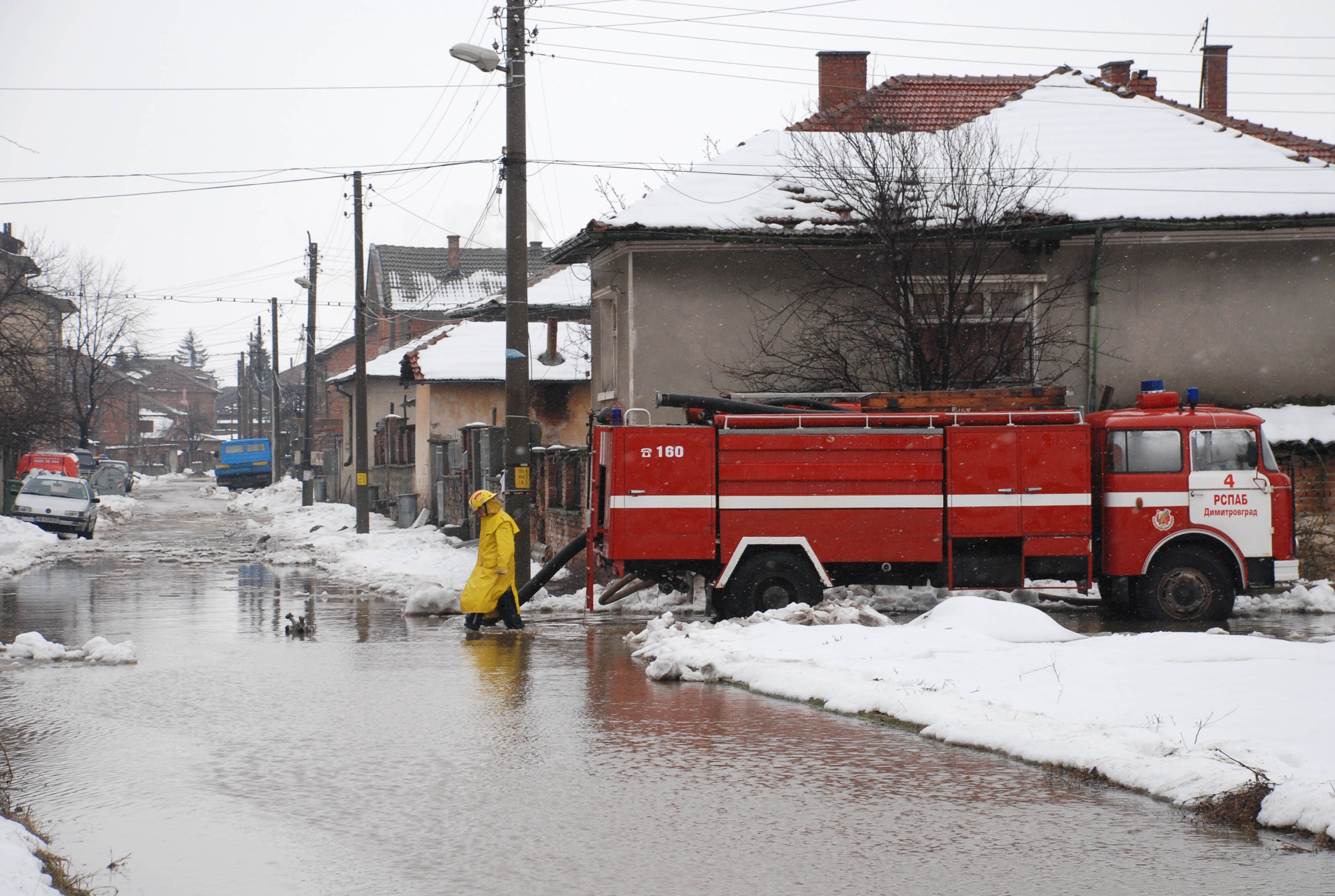 Метър вода затвори пътя  към Турция 