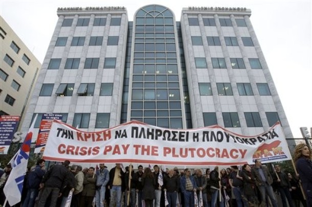 Спряха транспорта и новините в Гърция