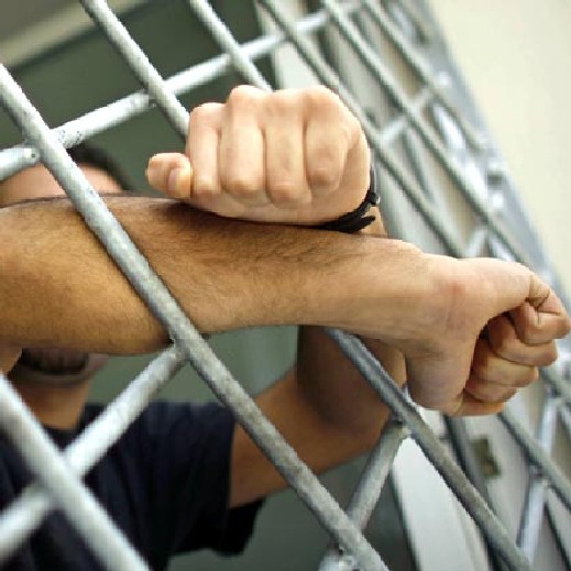 Българин лежа без причина 3 месеца в либийски затвор