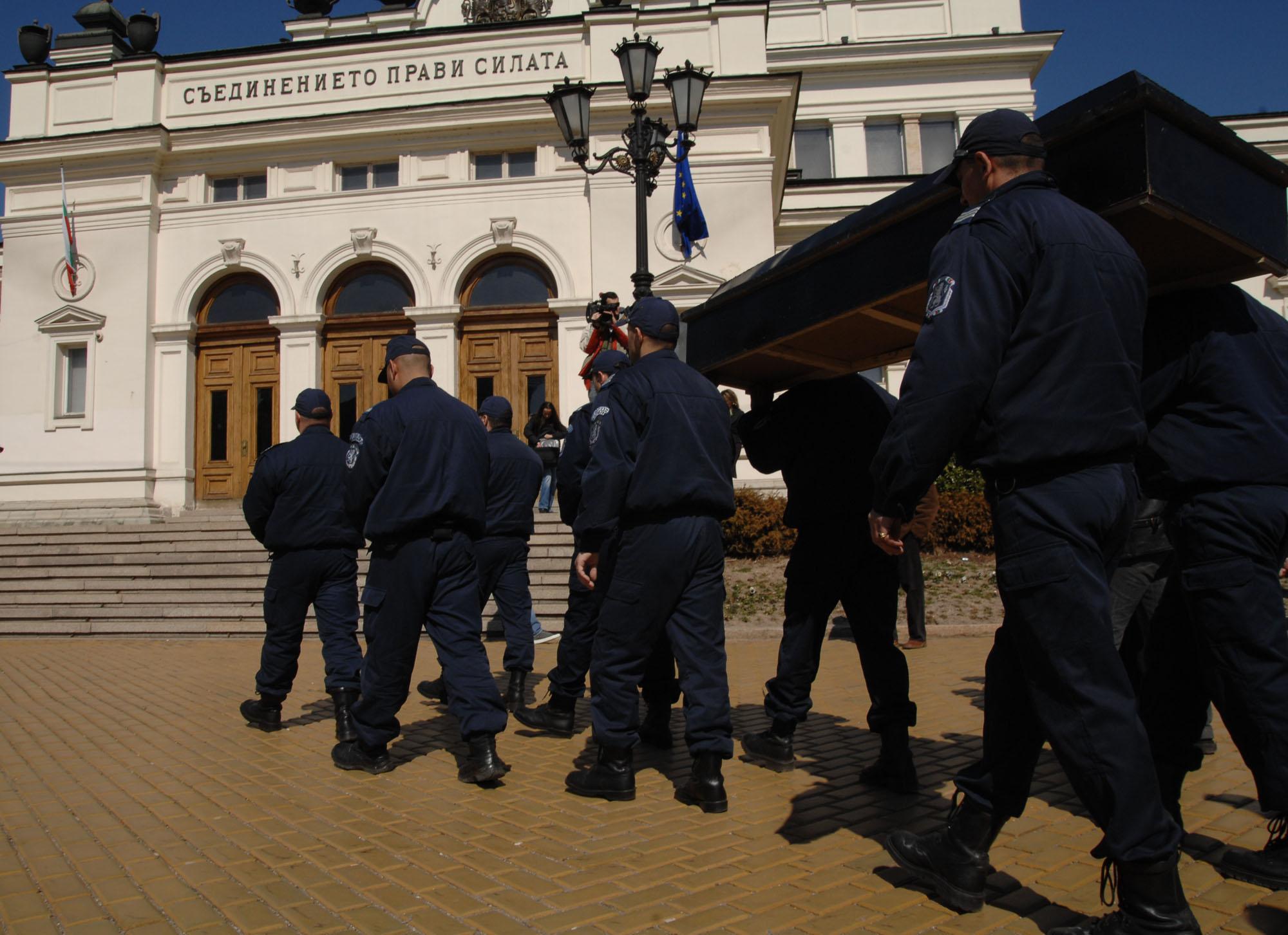 Българите харесвали работата на полицаите 