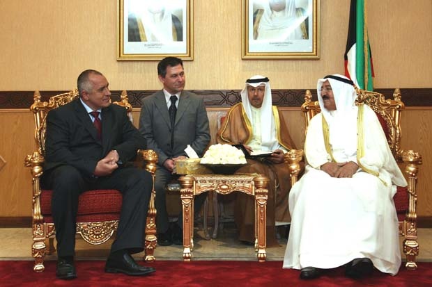 Българи лекуват емира на Кувейт 