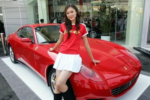 Всяко пето Ferrari в Китай го купува жена