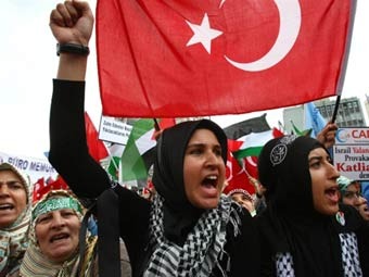 Турция заплаши да прекрати военните и търговски споразумения с Израел