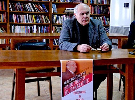 Екссъветник на Живков: Николай Добрев се разболя и умря от рак, защото го загриза съвестта