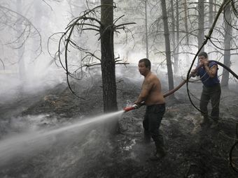 В Русия все още горят над един милион декара гори
