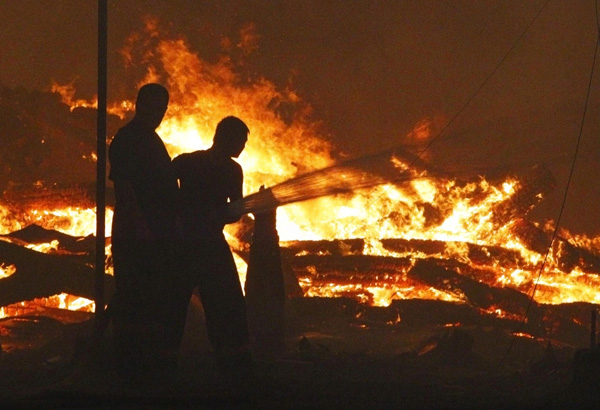 Над 240 000 души се борят с пожарите в Русия