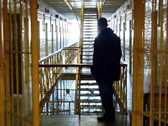 В два литовски затвора осъдени са пребили надзиратели