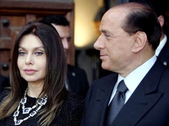 Съпругата на Берлускони не прие предложените й условия за развода