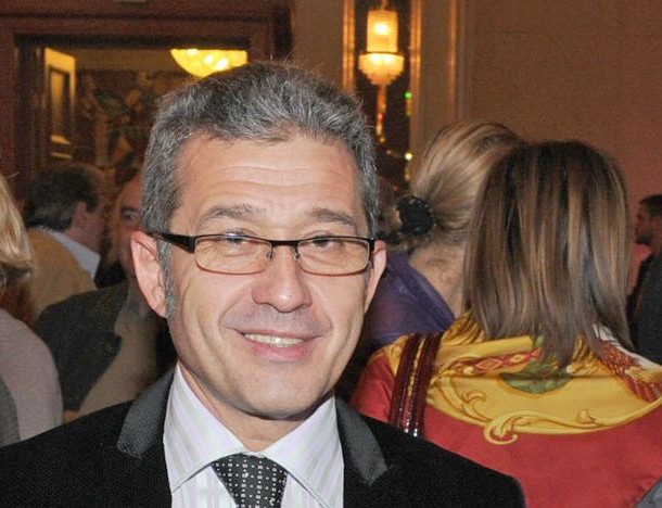 Родата на ДПС депутата Йордан Цонев в далавера с имоти по морето 