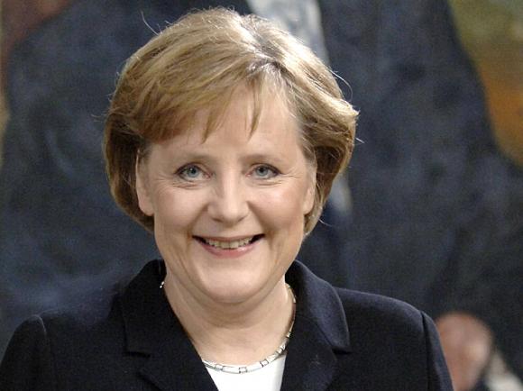 Меркел похвали борбата с престъпността, но се въздържа за Шенген