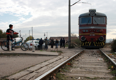 Самоубиец на части под влака София - Варна, не го разпознават