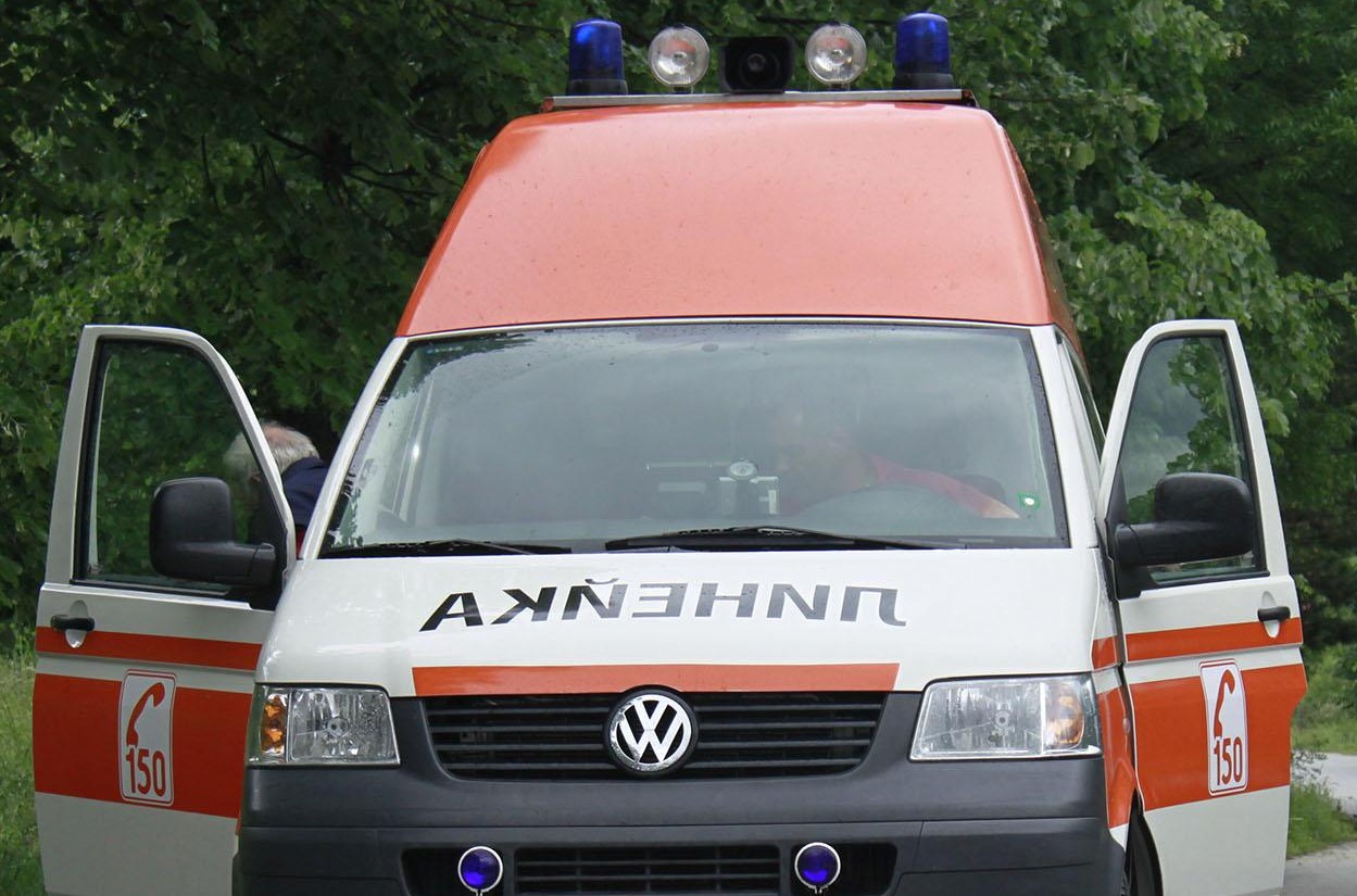 Автобус удари линейка в Пловдив