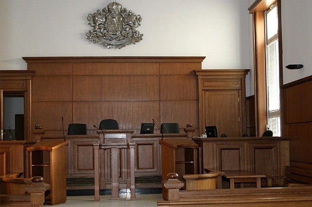Колективен отвод на съдии по делото за мнима буря в Разградско
