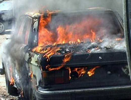 Подпалените 2 коли в Първенец били на активисти на ГЕРБ