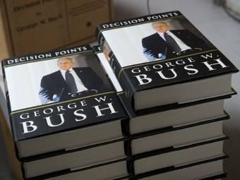 Продадоха 2 млн. екземпляра от мемоарите на Буш 