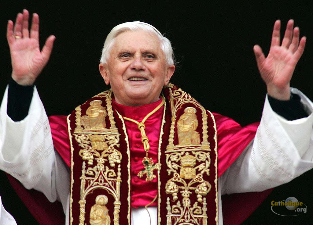 Папата осъжда прането на пари