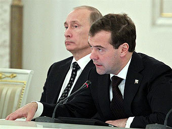 Новина, която може да преобърне съдбите на Путин и Медведев