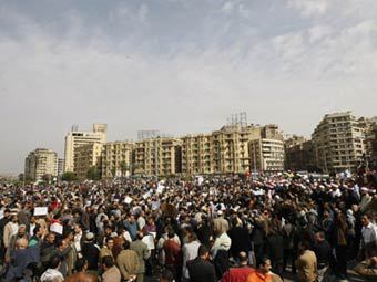 Демонстрантите в Кайро достигнали два милиона