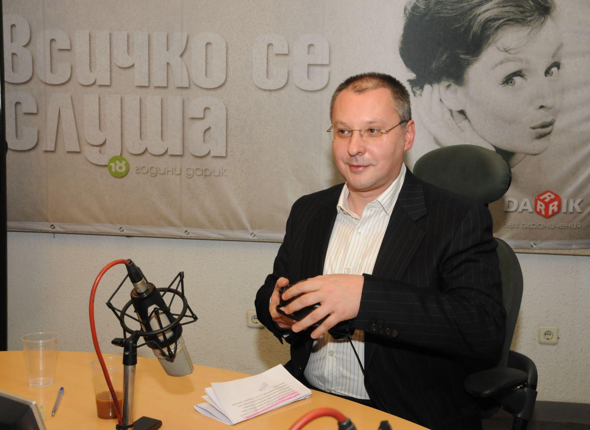 Станишев: Борисов и Алексей Петров ще стоят добре един до друг на дебат
