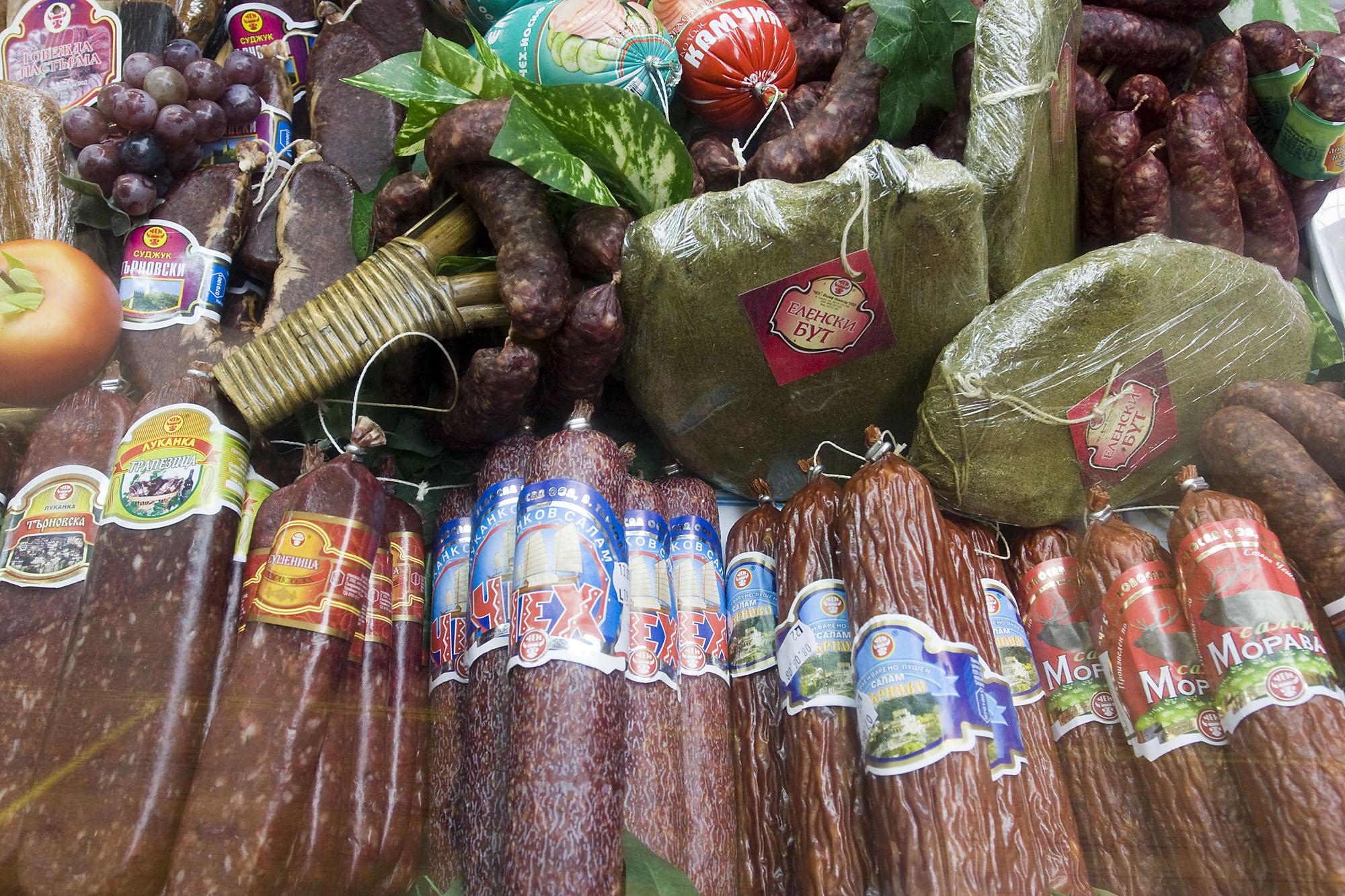 Магазин в Бургас &quot;олекна&quot; с над 200 кг месо, луканки и бахур  