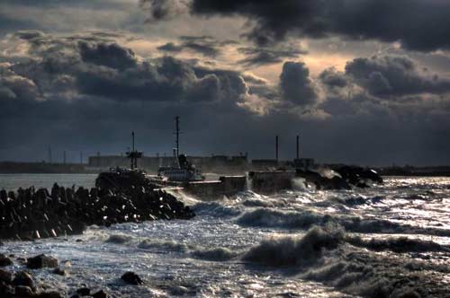 Контейнери с химикали застрашават северното крайбрежие на Черно море 
