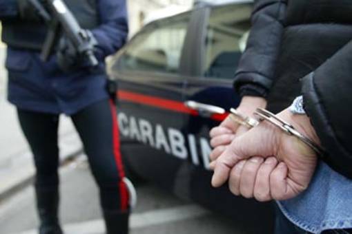 Българка и двама мароканци арестувани за трафик на хора в Италия
