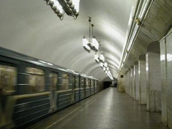 В московското метро арестували мъж със следи от хексоген по дланите