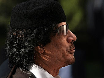 Либийски дипломати скъсали отношения с Кадафи