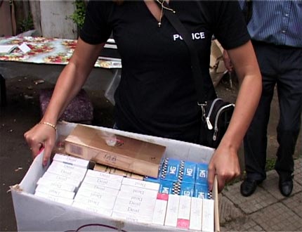 Откриха 1 млн. нелегални цигари в центъра на София 