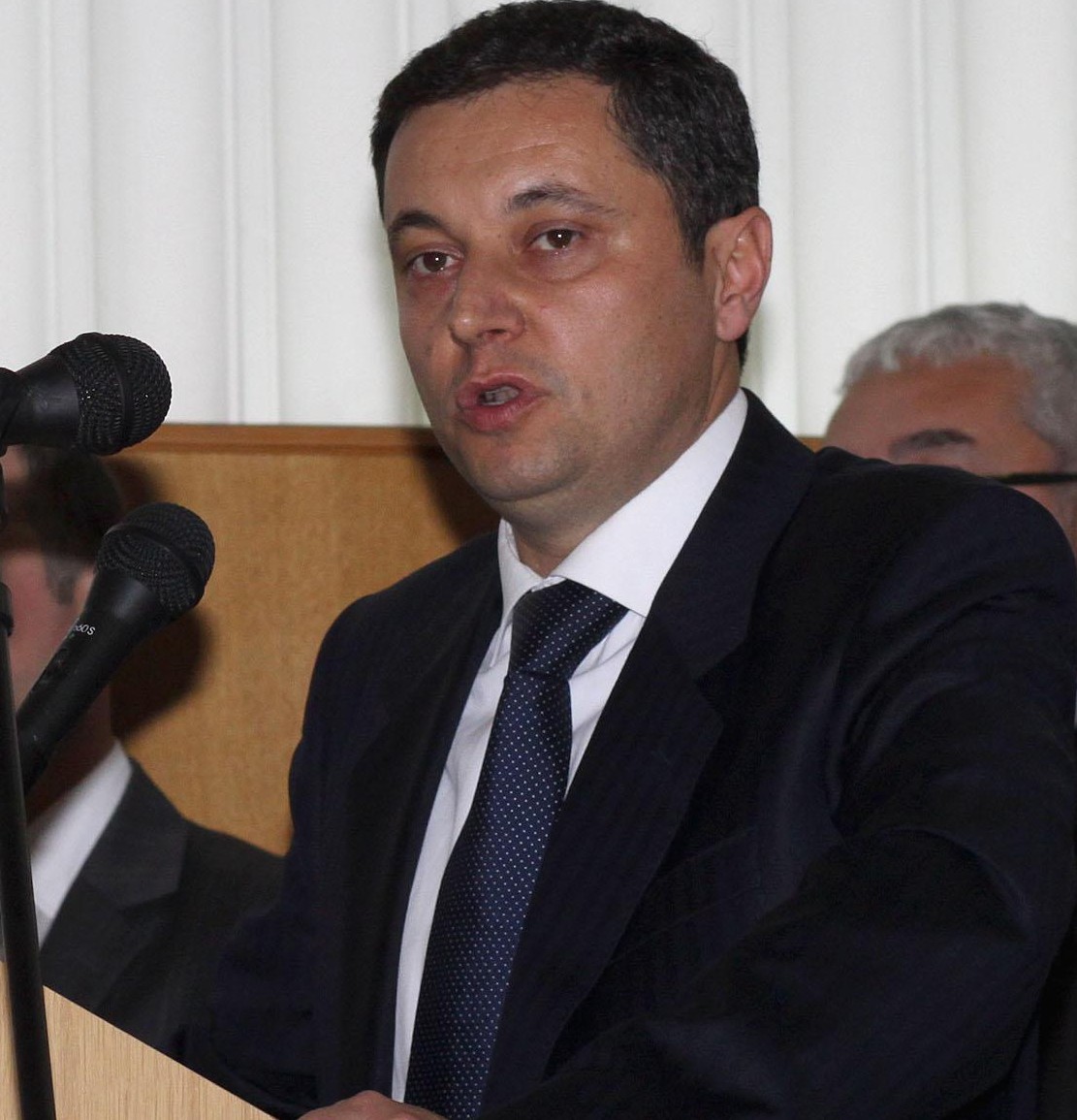 Яне Янев: Цветанов притиска шефа на НАП