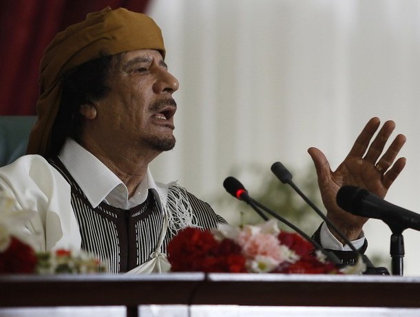 Кадафи се закани да избоде очите на враговете си