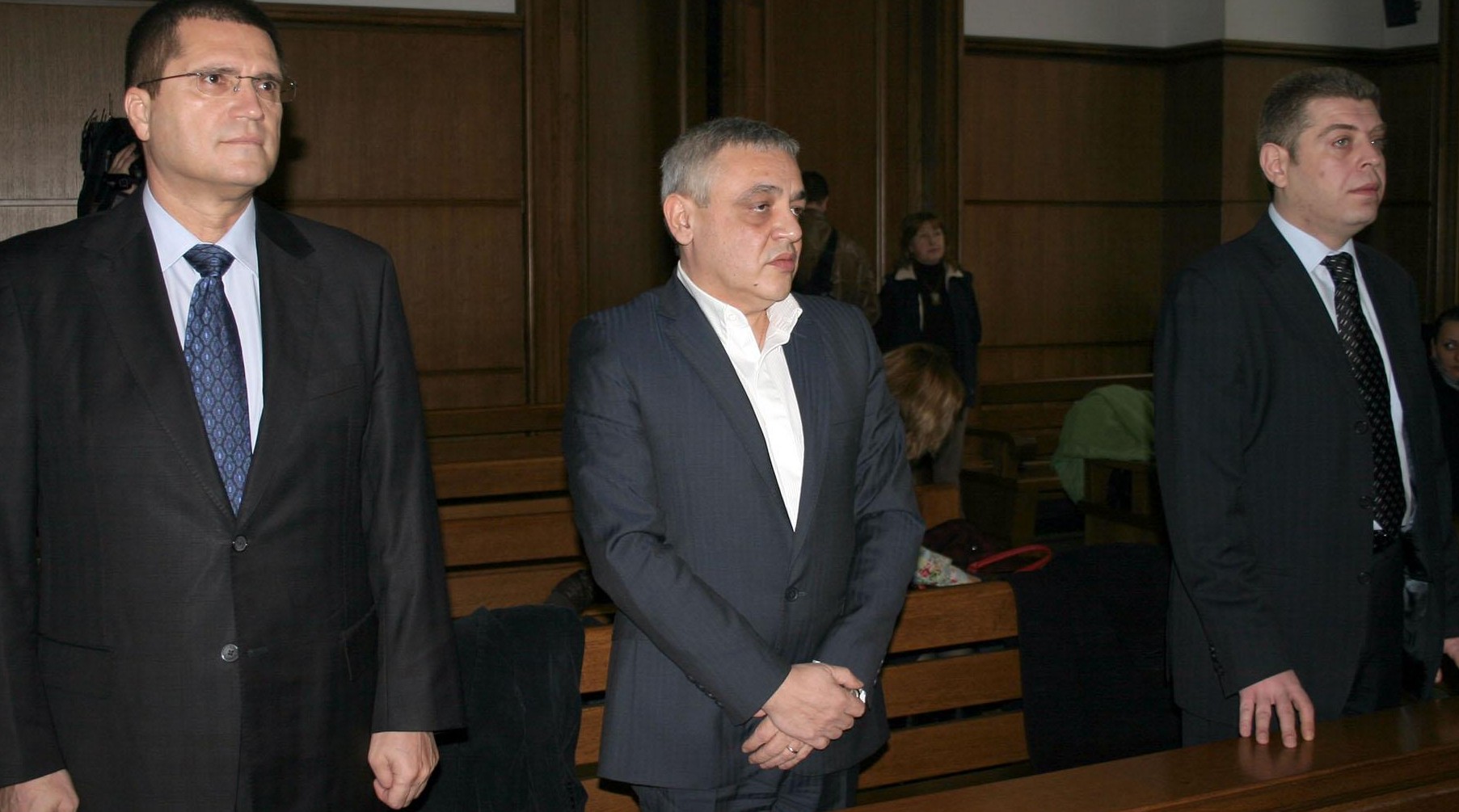 СРС спира делото срещу Цонев, Сантиров и Попов