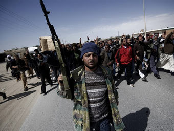 Либийските въстаници изоставили град Брега