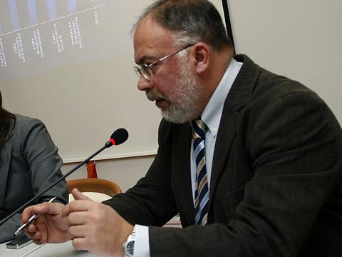 Кольо Колев: Първанов губи 3%, но Борисов губи 10%