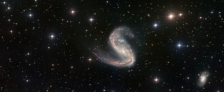 "Хъбъл" засне гигантски "фойерверки", даващи яснота за зараждането на Вселената