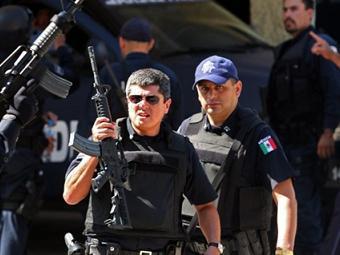 Полицейски шефове в Мексико арестувани за „чадър” над наркотърговци