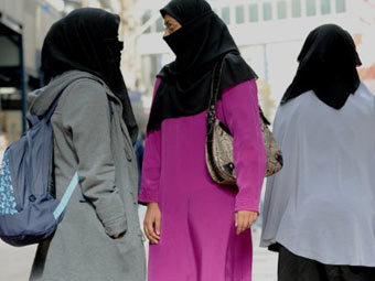 Британските мюсюлманки се изправят срещу двойна дискриминация: полова и религиозна