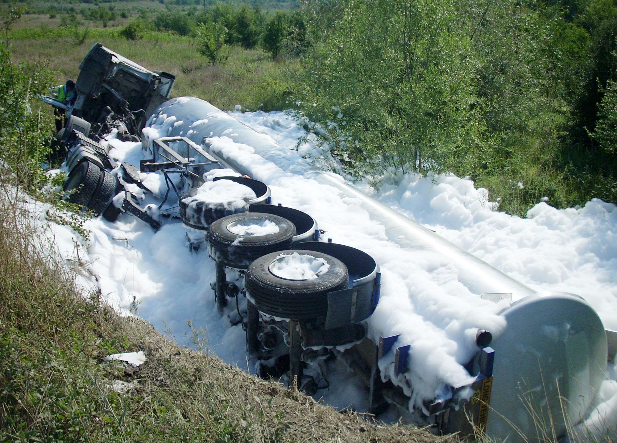 Катастрофа с цистерна на автомагистрала „Тракия“ край Стара Загора