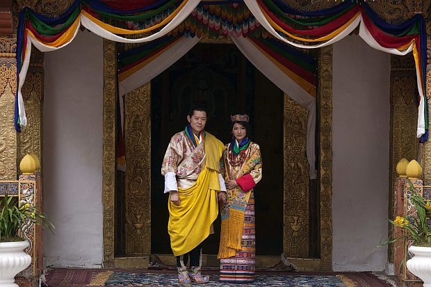 Кралят на Бутан се венча на древна будистка церемония