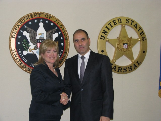 Директорът на ФБР ще посети България