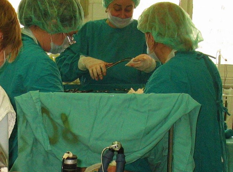 Тумор спасява жена с разкъсан хранопровод