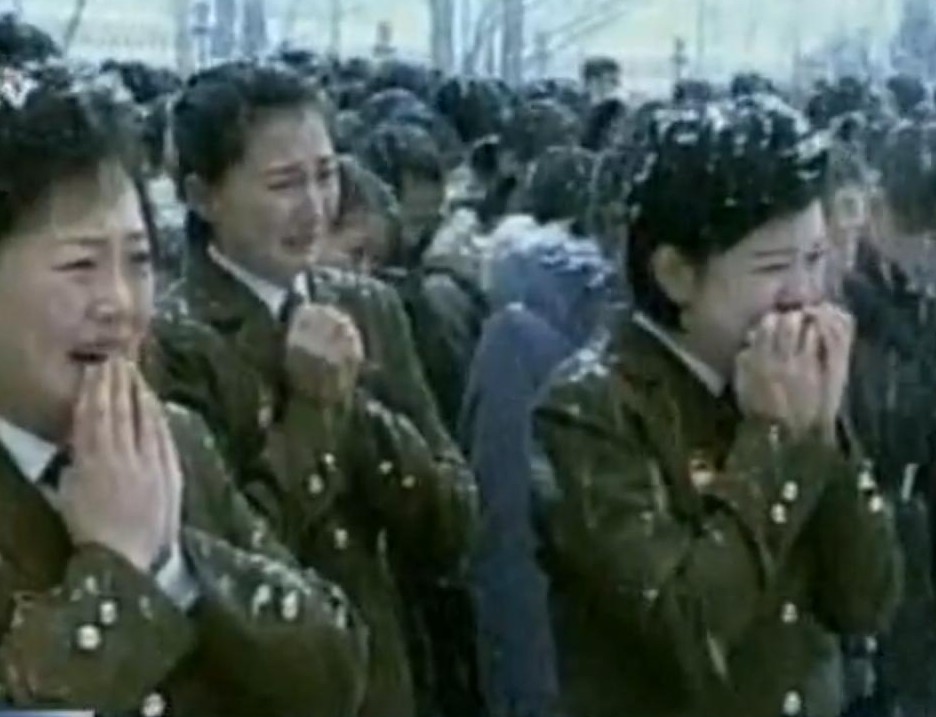 КНДР лъже: Жерав свел глава пред статуя на Ким Ир Сен 