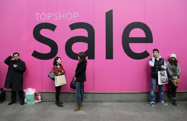 Стачка в Лондон помрачи старта на големите разпродажби