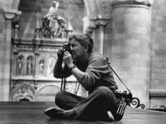 Почина световно известният фотограф Ева Арнолд