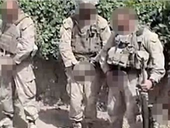 Установена е самоличността на двама от морските пехотинци, пикали върху убити афганистанци