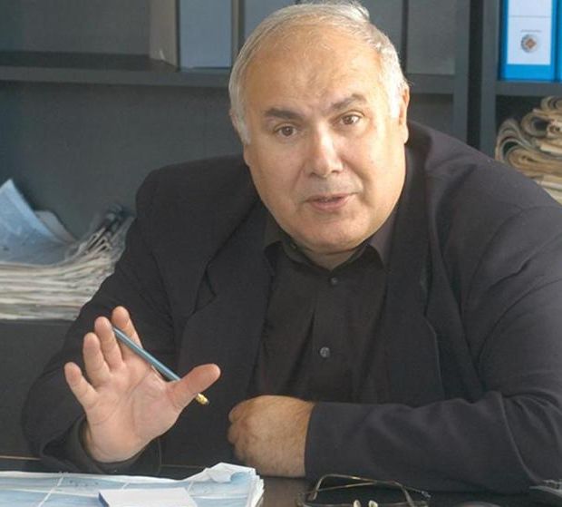 Костадин Чакъров: Борисов и Станишев бяха на изборите като гладиатор срещу евнух