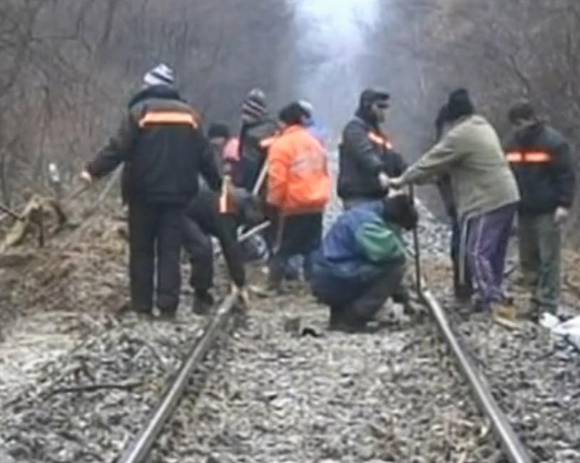 Пътниците от дерайлиралия влак остават в Хасково